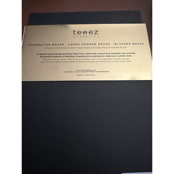 teeze Cosmetics Necessity Kit- Face Set - Picture 2 of 6